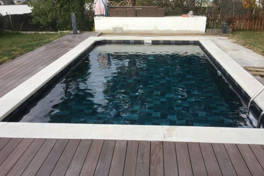 piscina con lámina armada