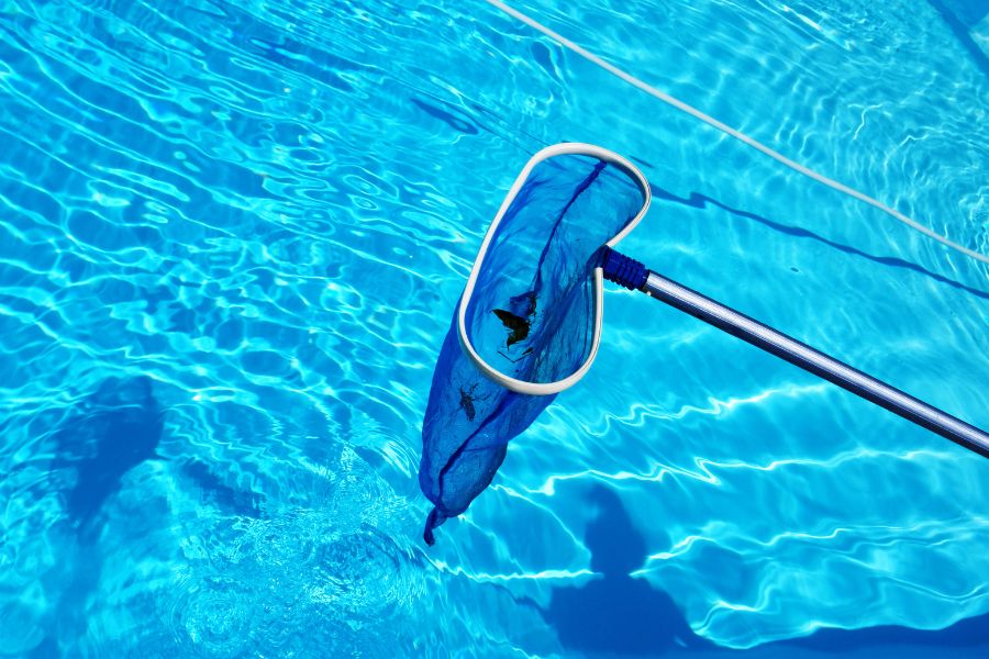 limpieza de piscina