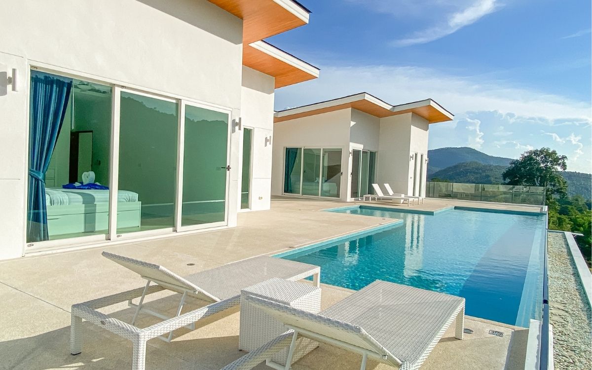 casa con piscina