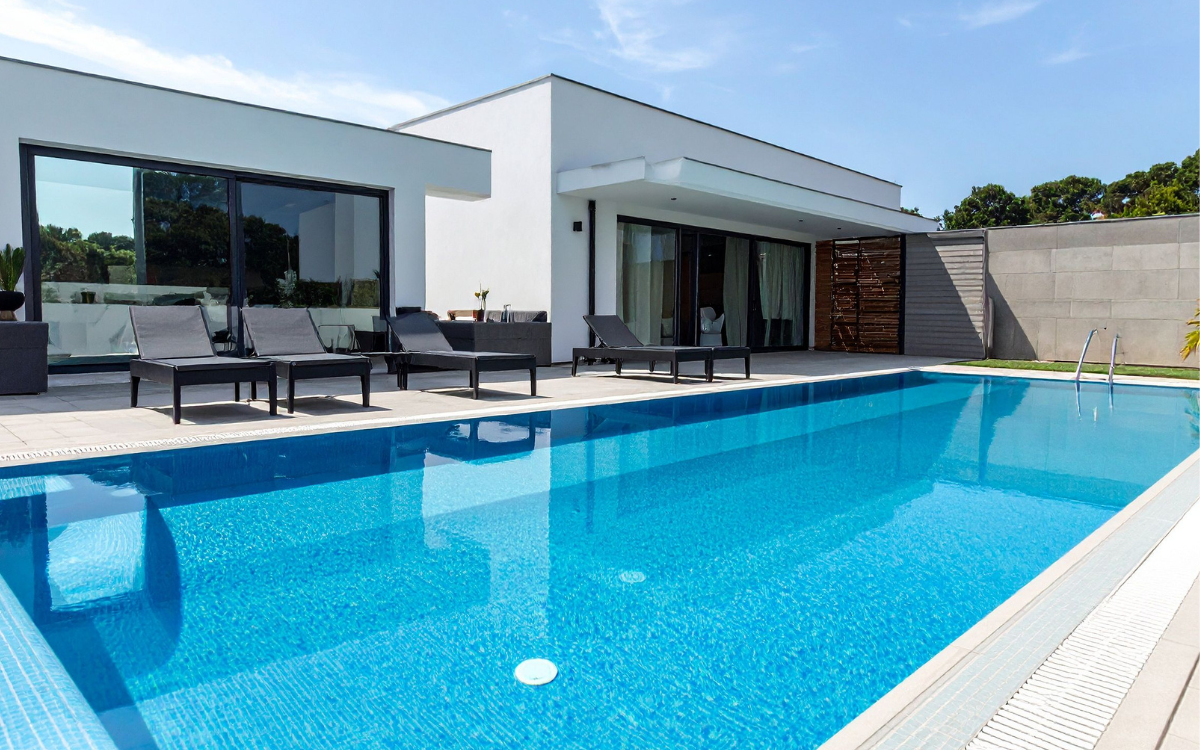 casa con piscina