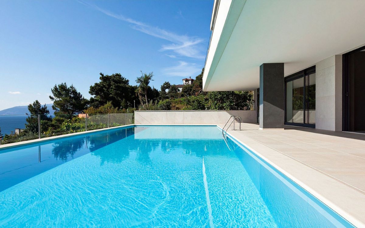 casa con piscina