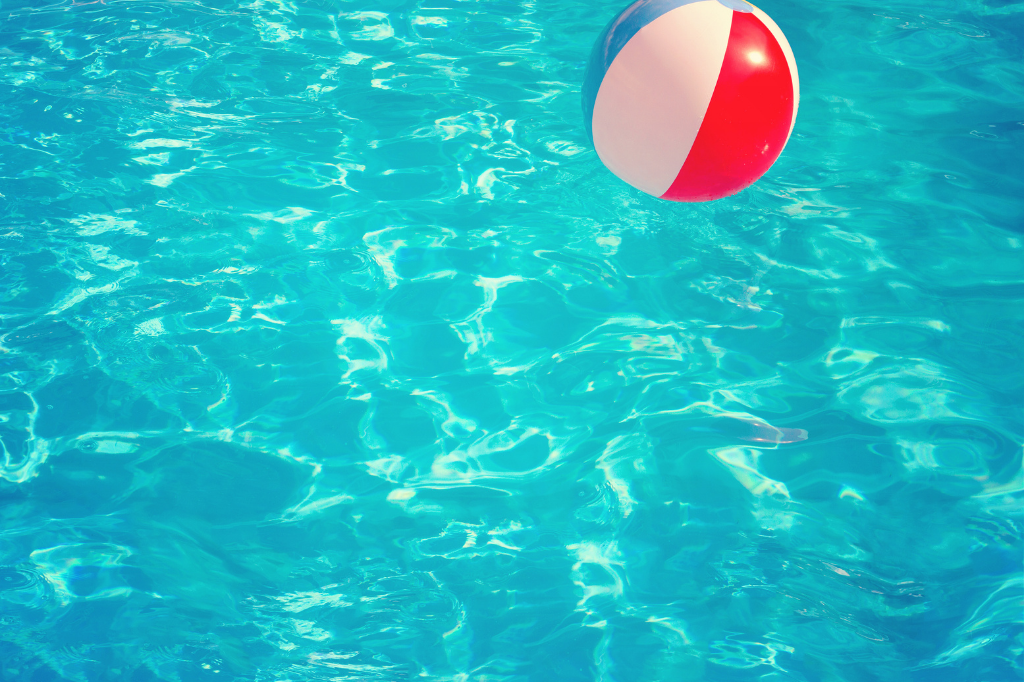 Qué revestimiento elegir para renovar una piscina
