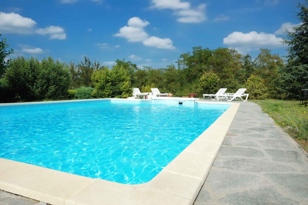 Rehabilitación de piscinas: errores que conviene evitar antes de empezar